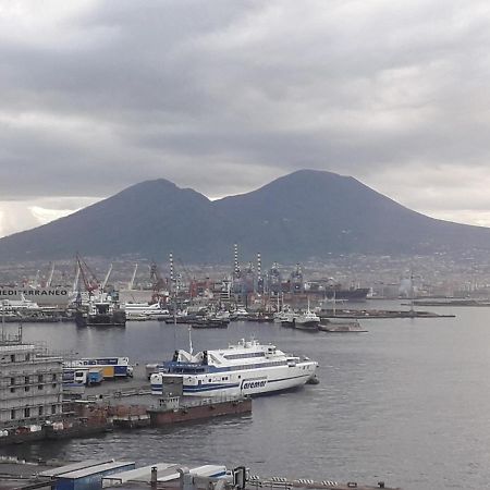 Molo 33 Napoli Apartment Luaran gambar